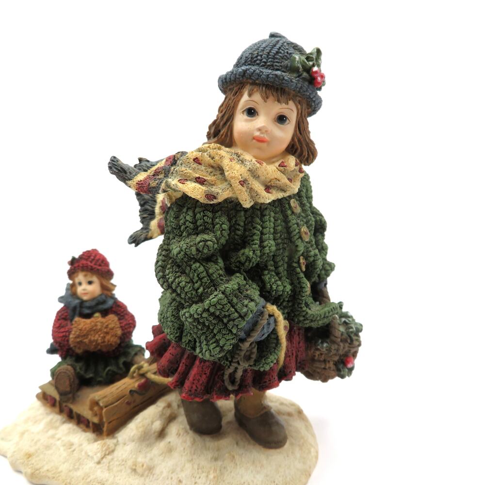 Yesterday's Child Courtney w/ Phoebe Over the River Dollstone Collection Figure